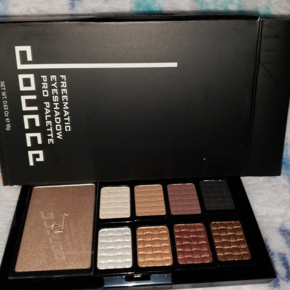 DOUCCE Freematic Limited Edition Pro Palette $50 - Picture 1 of 5